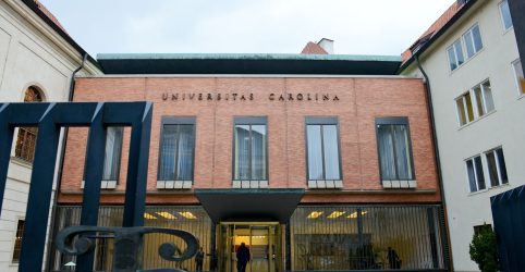 karlov-universitet-univerzita-karlova-uk-postuplenie-i-obuchenie
