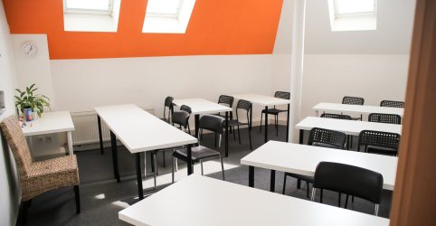 kurs-dlya-bizhencziv-cheska-mova-za-3-misyaczi-z-nulya-dlya-gromadyan-ukra%d1%97ni