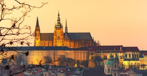 navchannya-v-chehi%d1%97-dlya-ukra%d1%97ncziv-plyusi-j-minusi-perevagi-ta-nedoliki-navchannya